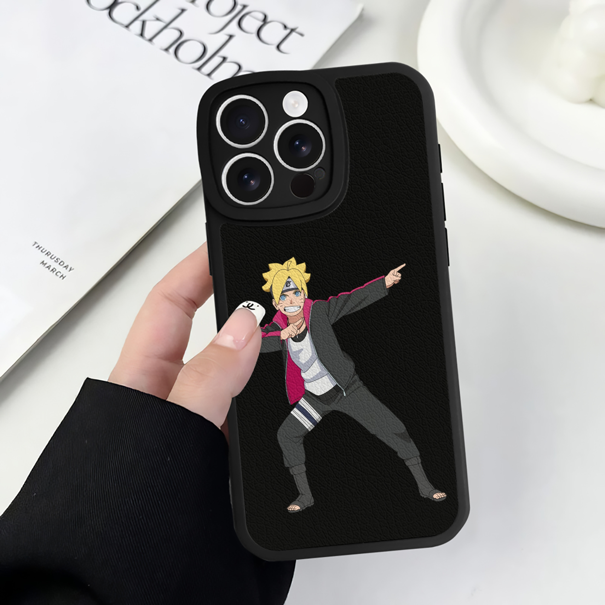 （画像用） NARUTO -ナルト- うずまき ボルト Uzumaki Boruto 【iPhone 16シリーズ対応】シリコンスマホケース（レザー調） 材質：シリコン